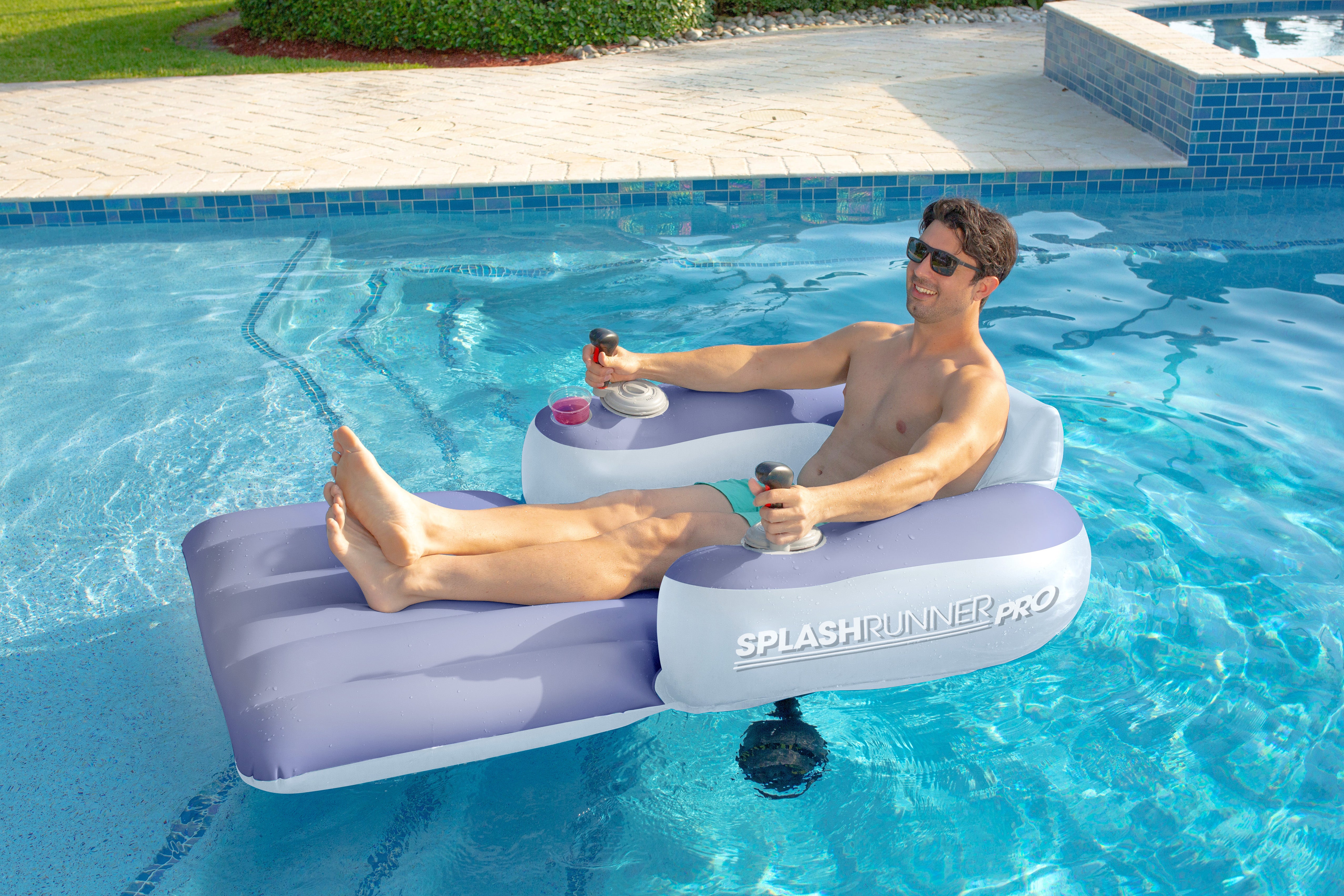 Pool float with store propeller