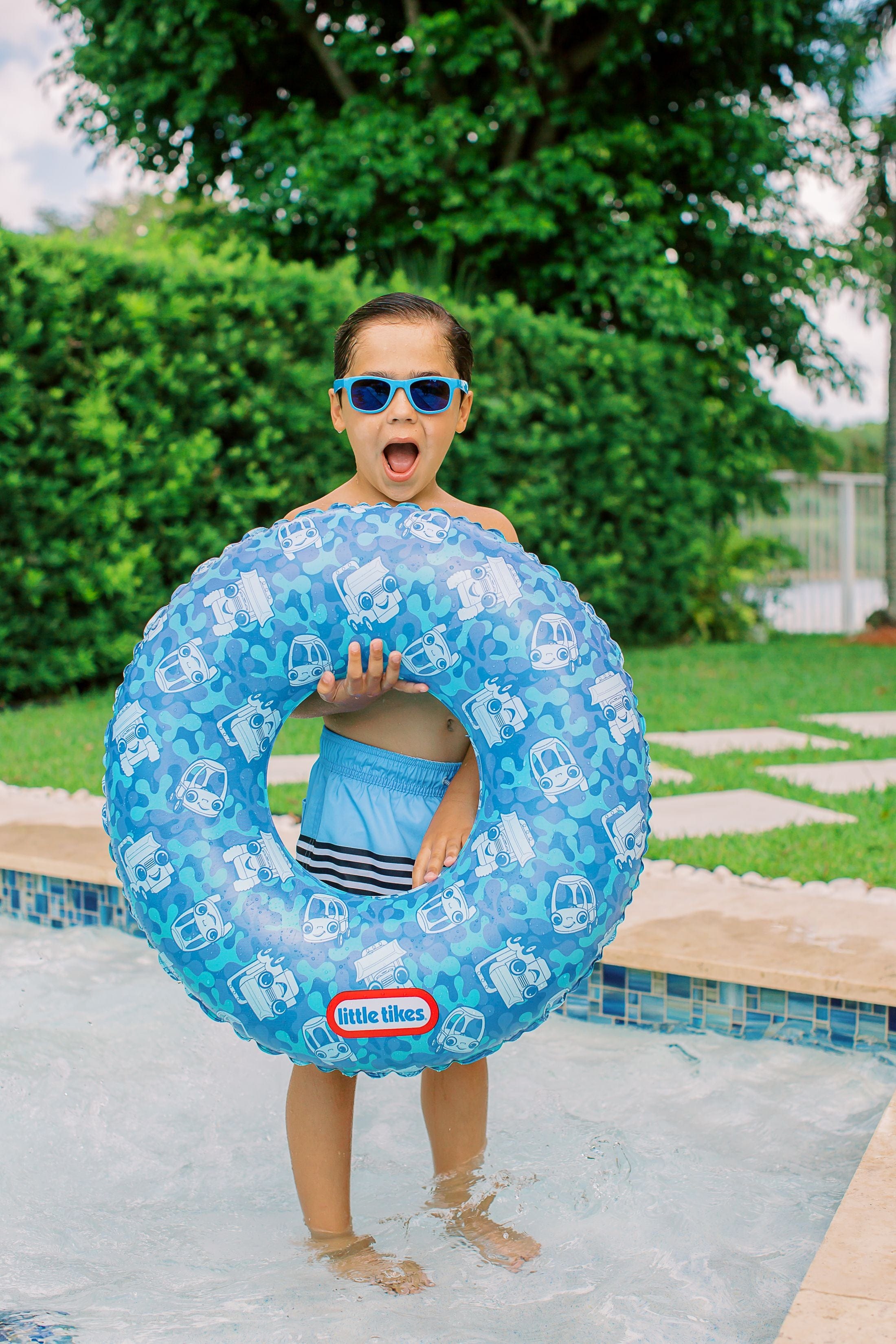 Blue inflatable best sale ring pool